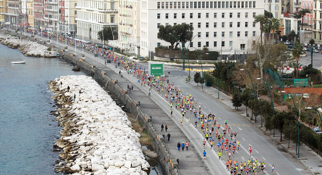 Napoli City Half Marathon via Caracciolo